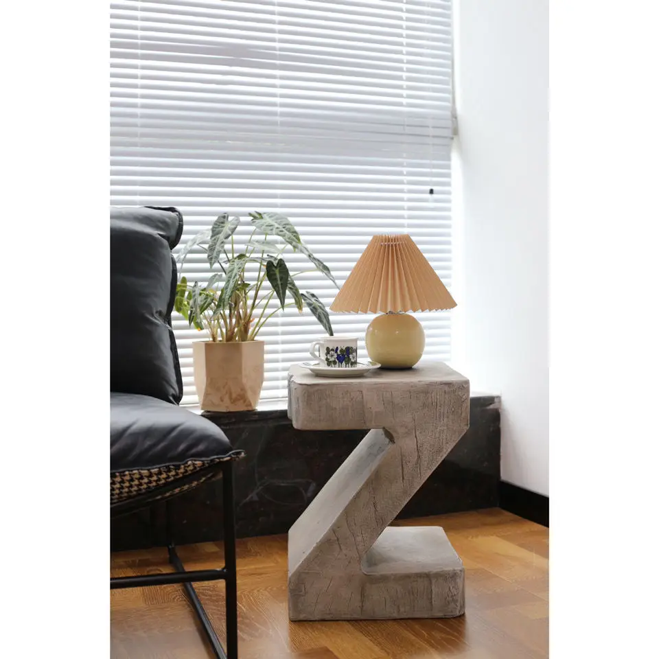 Extremely simple art design side table, living room, coffee table, Nordic retro cafe, industrial wind wabi-sabi side table
Extremely simple art design side table, living room, coffee table, Nordic retro cafe, industrial wind wabi-sabi side table