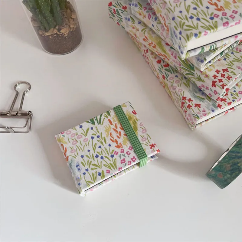Handmade Fabric Mini Portable Watercolor Painting Book Travel Baohong Water Color Paper 200g 100% Coton 22 Sheets Art Supplies
Handmade Fabric Mini Portable Watercolor Painting Book Travel Baohong Water Color Paper 200g 100% Coton 22 Sheets Art Supplies