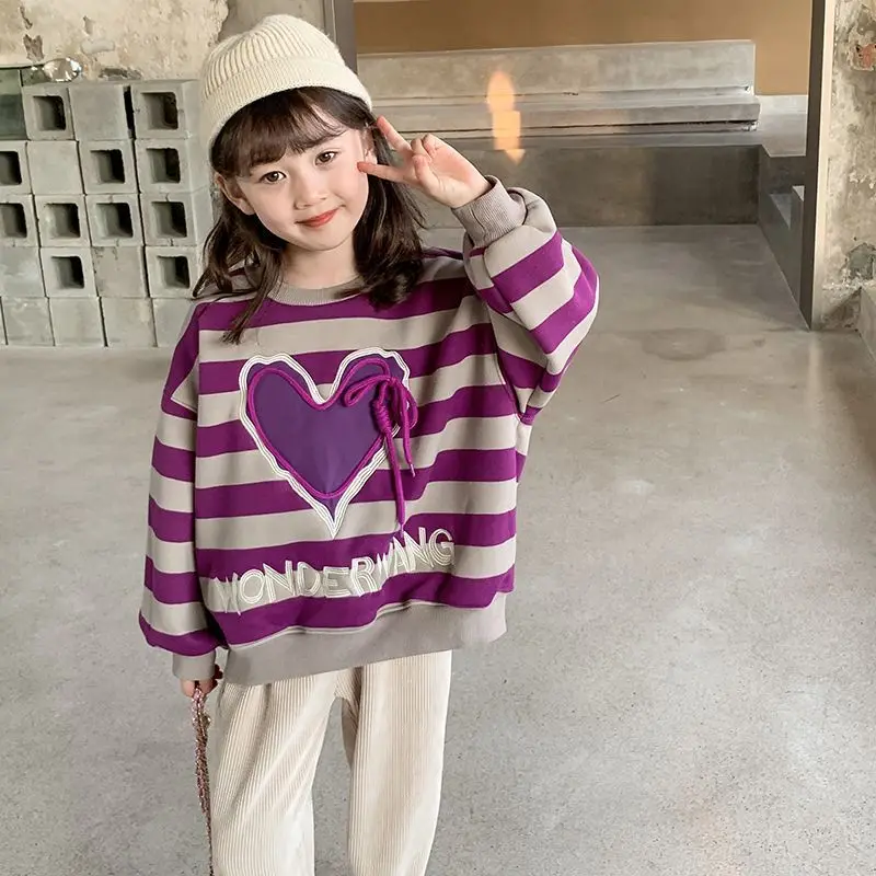 Girls' Sweatshirts Autumn and Winter Hoodie Western Style Children's Clothing Baby Fleece-lined Thickened Striped Pullover Tops
Girls' Sweatshirts Autumn and Winter Hoodie Western Style Children's Clothing Baby Fleece-lined Thickened Striped Pullover Tops