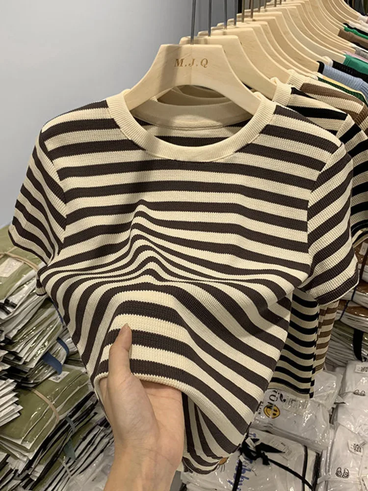 Stripe Short Sleeve T-shirt Women Summer Thread Round Neck Soft Top Fashion Slim Basic Tshirt Female
Stripe Short Sleeve T-shirt Women Summer Thread Round Neck Soft Top Fashion Slim Basic Tshirt Female