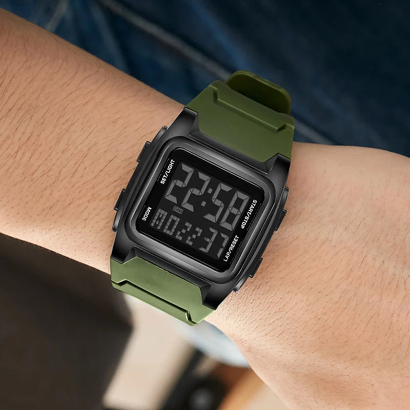 Fashion Brand Student Sports Outdoor Infantry Electronic Watch Square Large Dial Luminous Hand Clock Men's Digital Wristwatch
Fashion Brand Student Sports Outdoor Infantry Electronic Watch Square Large Dial Luminous Hand Clock Men's Digital Wristwatch