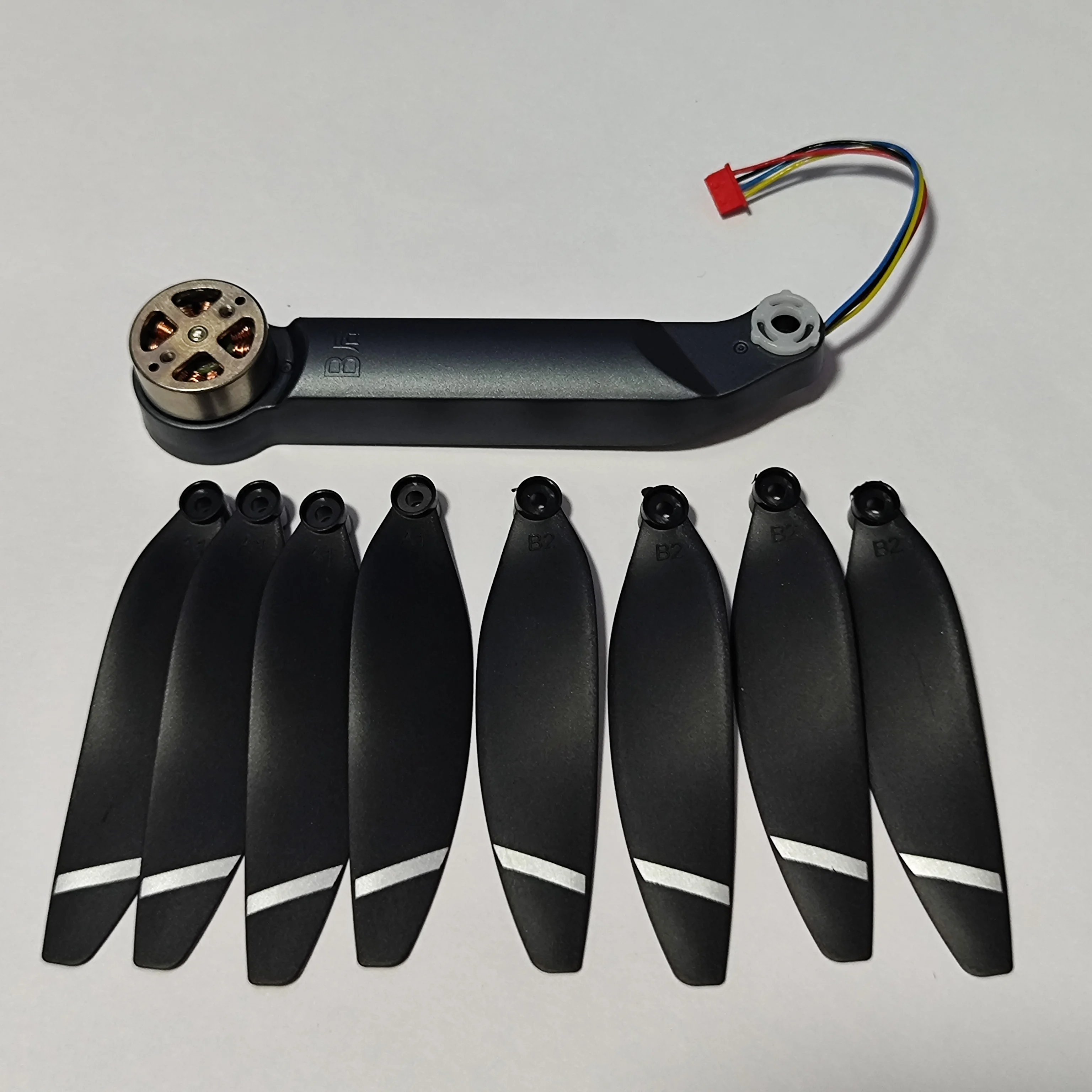 

Rear B Arm + 8PCS CW CCW Propellers Brushless Motor Accessories Spare Parts for New S136 GPS Obstacle Avoidance RC Drone