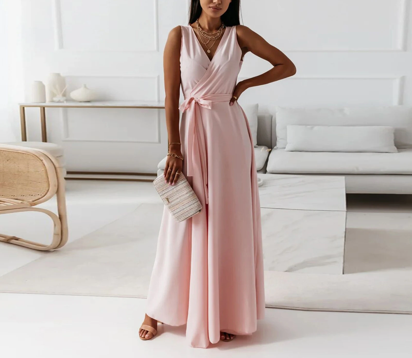 Women's Dresses Spring and Summer Fashion New Solid Color V-neck Birthday Party Dinner Dresses Female
Women's Dresses Spring and Summer Fashion New Solid Color V-neck Birthday Party Dinner Dresses Female