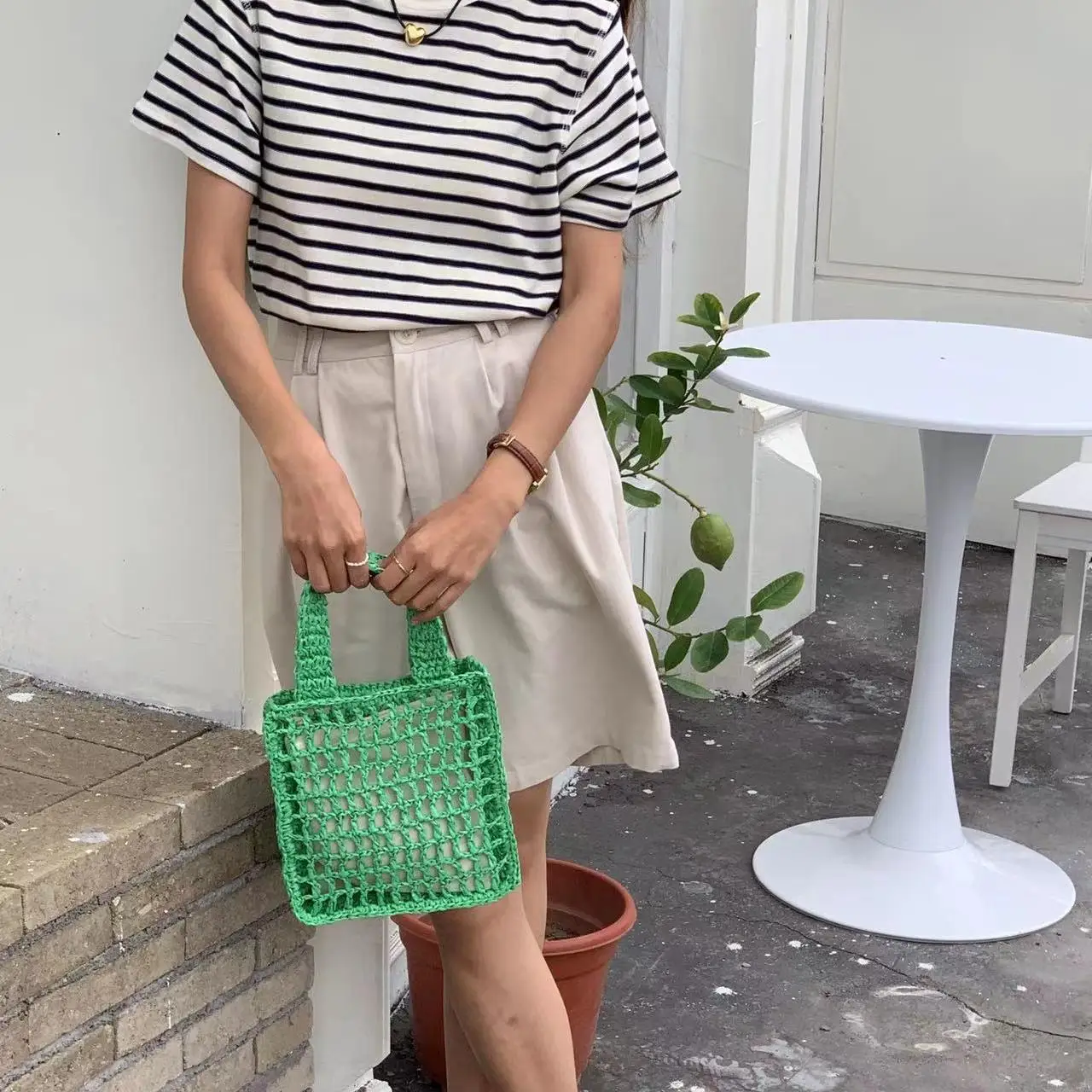 Handwoven Raffia Beach Bag with Tassels - Summer Crossbody Clutch 8 Sad7b03363d1d4d00894d57b766a33a92W