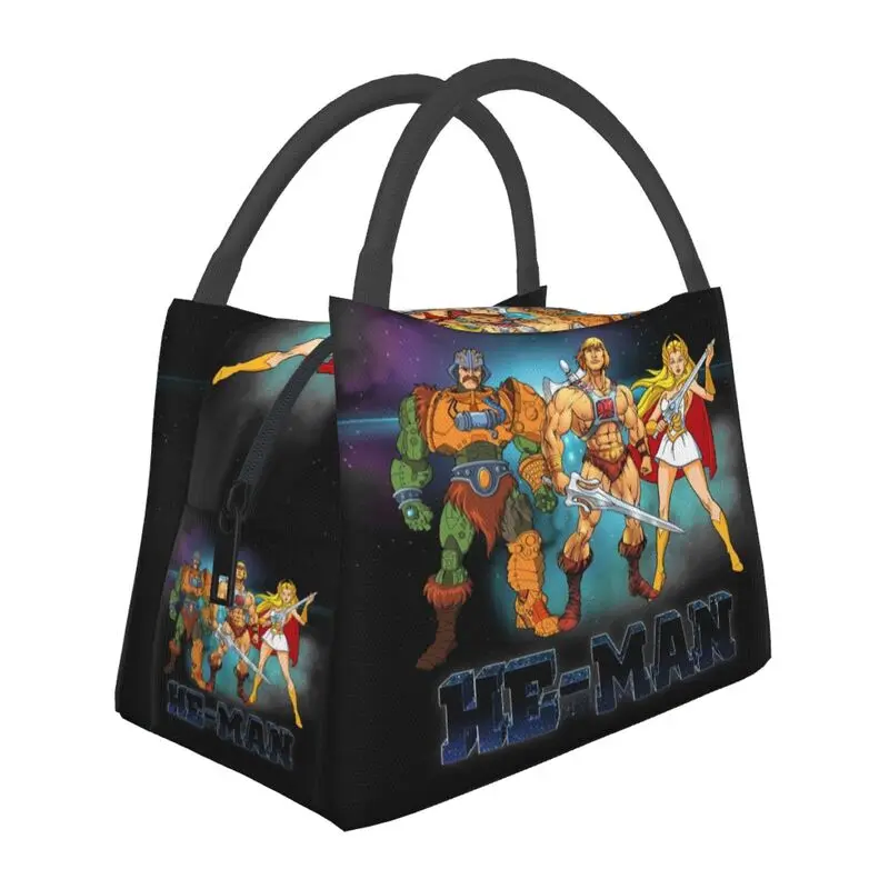 Изолированная сумка для обеда для женщин Masters Of The Universe He-Man Trinity, термоохладитель для фильмов аниме, коробка для бенто, для офиса, пикника, путешествий
Изолированная сумка для обеда для женщин Masters Of The Universe He-Man Trinity, термоохладитель для фильмов аниме, коробка для бенто, для офиса, пикника, путешествий