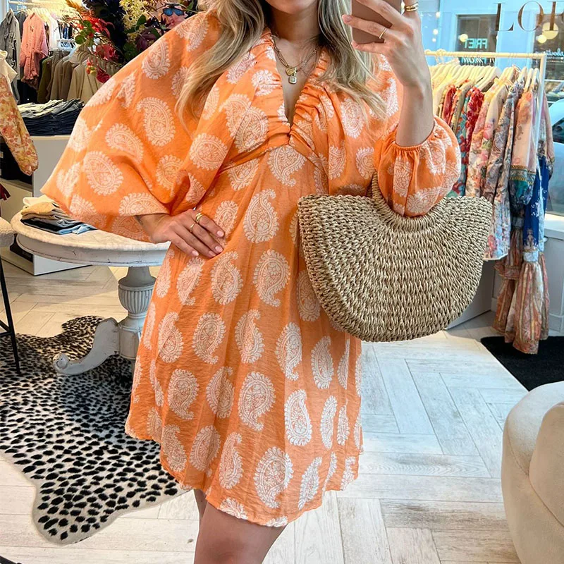 Elegant Floral Print Mini Beach Dresses Casual Deep V High Waist Short Dress Summer Lantern Sleeve Pleated Women's Party Dress
Elegant Floral Print Mini Beach Dresses Casual Deep V High Waist Short Dress Summer Lantern Sleeve Pleated Women's Party Dress