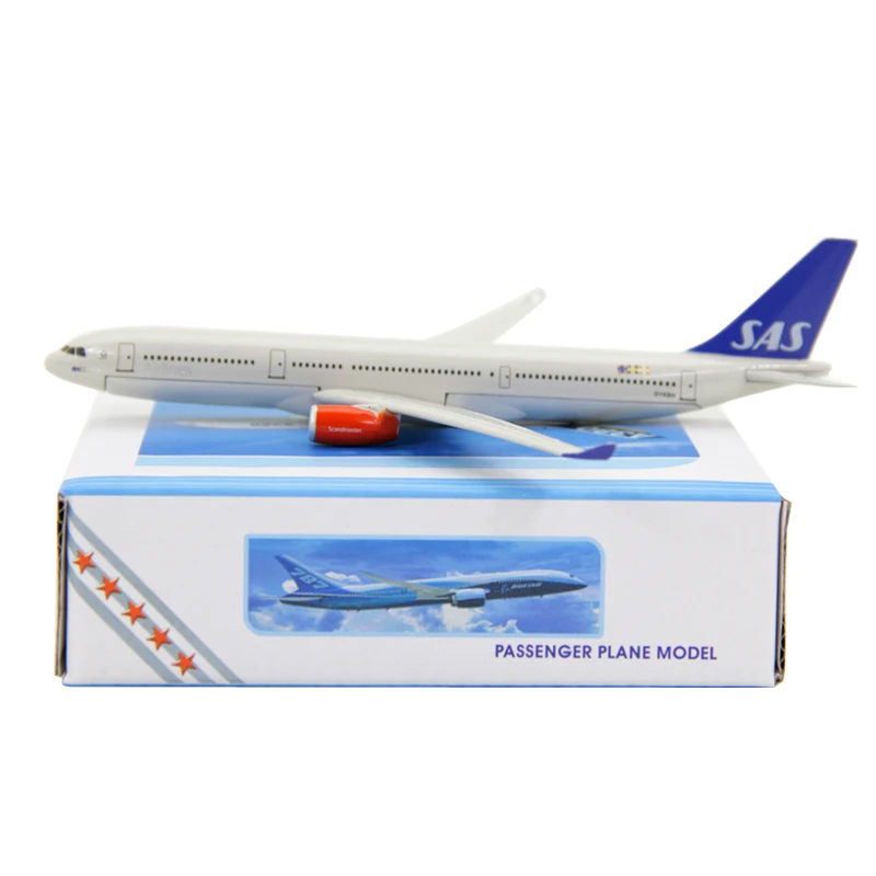 Литье под давлением в масштабе 1:400, SAS A330, модель авиационного самолета из сплава и пластика, модель пассажирского самолета, игрушка, подарок, коллекция, имитация дисплея
Литье под давлением в масштабе 1:400, SAS A330, модель авиационного самолета из сплава и пластика, модель пассажирского самолета, игрушка, подарок, коллекция, имитация дисплея