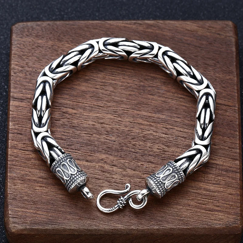 Pure S925 Sterling Silver Bracelet Women Men 8mm Round Byzantine Link Chain Bracelet 21cm Length
Pure S925 Sterling Silver Bracelet Women Men 8mm Round Byzantine Link Chain Bracelet 21cm Length
