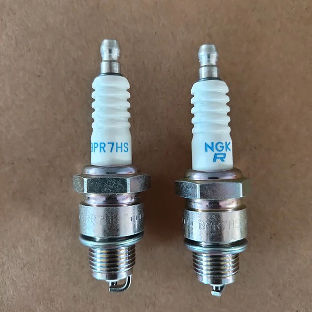 Free Shipping Outboard Motor Spares Spark Plug For PARSUN 2 Stroke 4 Stroke 2.6hp/5HP Boat Engine Accessory
Free Shipping Outboard Motor Spares Spark Plug For PARSUN 2 Stroke 4 Stroke 2.6hp/5HP Boat Engine Accessory