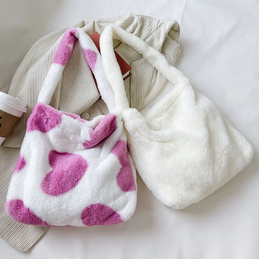 Фото Женская сумка плюшевая через плечо с леопардовым принтом в виде сердца