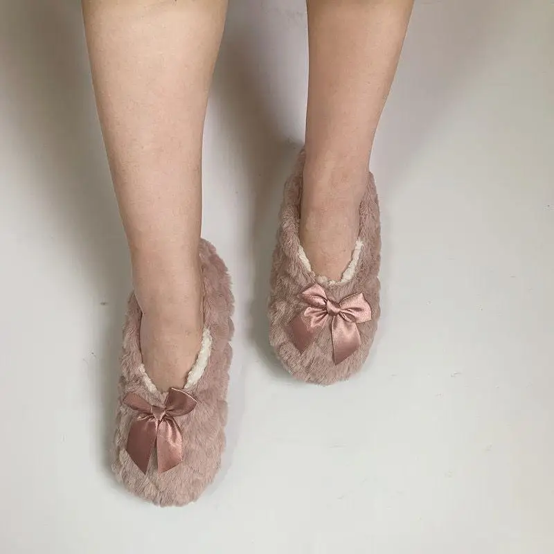 1 Pair Autumn Winter Cute Bow Knot Women Floor Socks Thickened Non Slip Warm Indoor Early Education Yoga Floor Socks
1 Pair Autumn Winter Cute Bow Knot Women Floor Socks Thickened Non Slip Warm Indoor Early Education Yoga Floor Socks