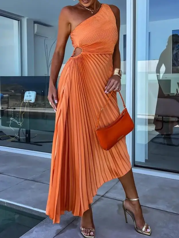 Dresses for Women 2023 Summer New Women's Dress One Shoulder Sleeveless High Waist Hollow Crease Irregular Plain Party Dress
Dresses for Women 2023 Summer New Women's Dress One Shoulder Sleeveless High Waist Hollow Crease Irregular Plain Party Dress