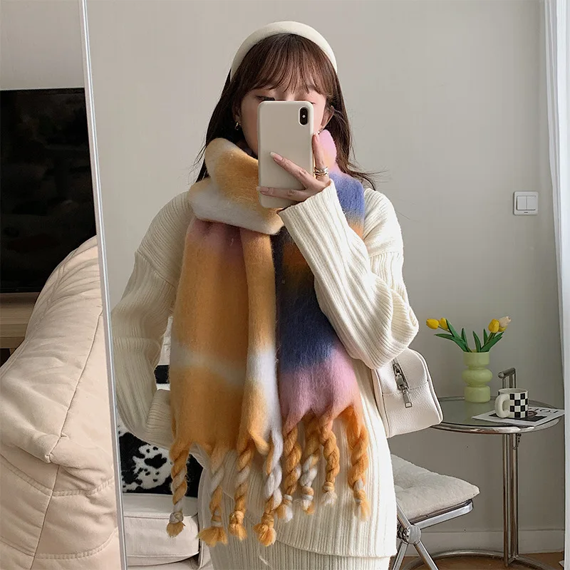 

Autumn and Winter 2022 New Printed Women's Scarf Sweetheart Girls' Imitation Cashmere Thickened Warm and Cold proof Outer Cape