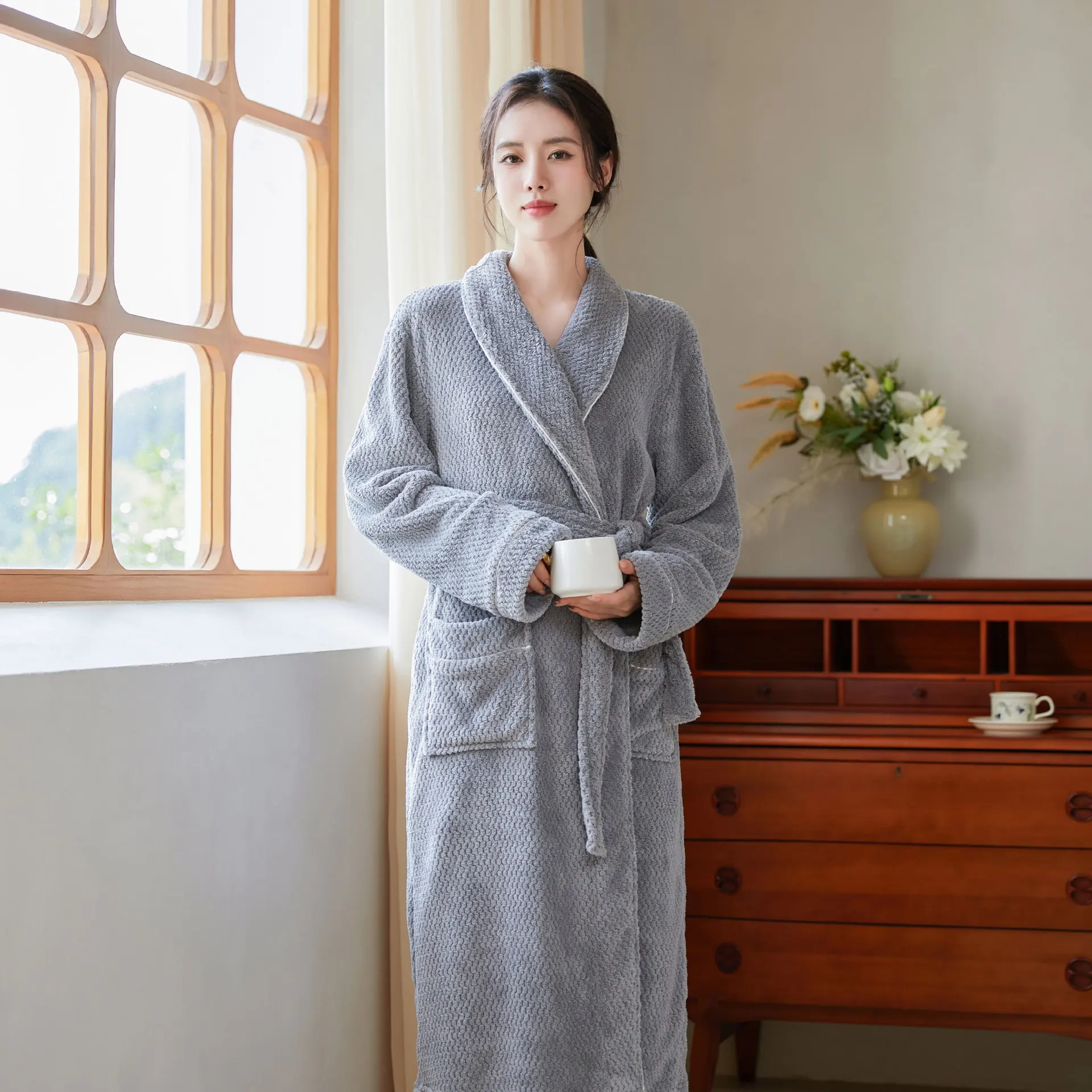 

Новое зимнее длинное кимоно из кораллового флиса, халат, теплая плотная одежда для сна, Женская фланелевая ночная рубашка с отворотом, Повседневная Свободная Домашняя одежда