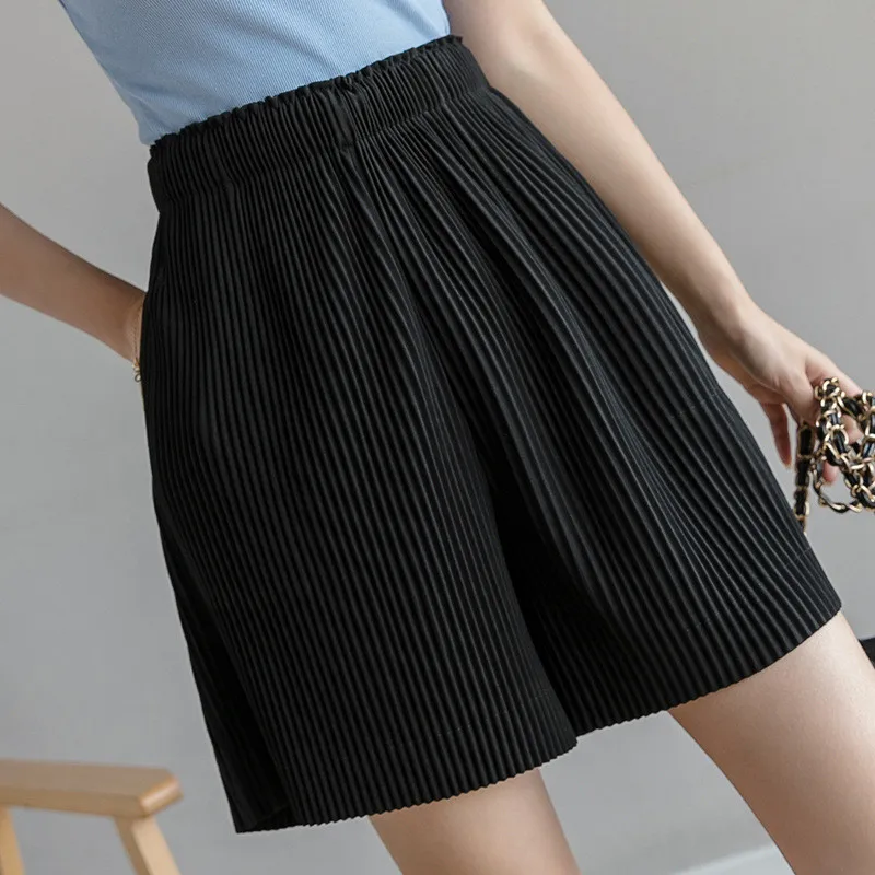YUDX Miyake Pleated Shorts for Womens Wide-Leg Versatile Korean Style High Waist Slimming Outside Wear Loose Ice Silk Leggings
YUDX Miyake Pleated Shorts for Womens Wide-Leg Versatile Korean Style High Waist Slimming Outside Wear Loose Ice Silk Leggings