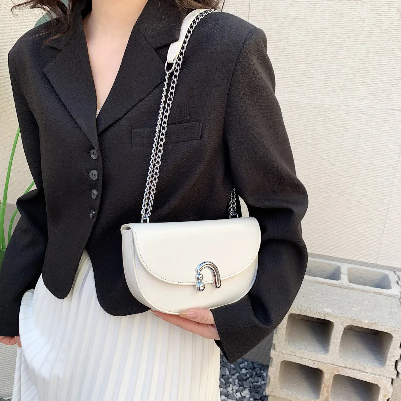 2023 Fashion New Chain Bag Casual Shoulder Bag Solid Color Messenger Bag Small Square Crossbody Bag Women's Phone Bag
2023 Fashion New Chain Bag Casual Shoulder Bag Solid Color Messenger Bag Small Square Crossbody Bag Women's Phone Bag