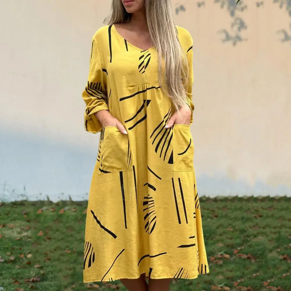 Women Printed V-neck Dress Stylish V Neck Summer Dress with Side Pockets Curled Edge Detail A-line Midi Dress for Wear Commute
Women Printed V-neck Dress Stylish V Neck Summer Dress with Side Pockets Curled Edge Detail A-line Midi Dress for Wear Commute