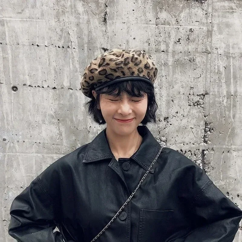 Leopard Print Beret for Women in Autumn Trendsetter Korean Version Versatile Instagram Painter Bud Hat Fashion Accessories
Leopard Print Beret for Women in Autumn Trendsetter Korean Version Versatile Instagram Painter Bud Hat Fashion Accessories