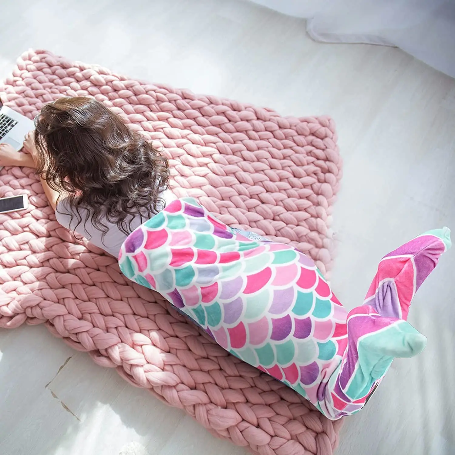 Mermaid Tail Blanket Children Kids Mermaid Flannel Blanket Sleeping Sack Sofa Bed Throw For Girls Tail Blanket adult Bed blanket
Mermaid Tail Blanket Children Kids Mermaid Flannel Blanket Sleeping Sack Sofa Bed Throw For Girls Tail Blanket adult Bed blanket