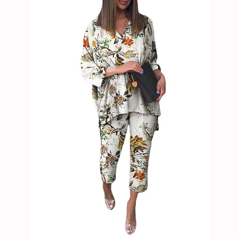 Women V-Neck Floral and Dot Print Long Sleeve Tops and Casual Wide Leg Pants Two Piece Sets Fashion Elegant Solid Macthing Sets
Women V-Neck Floral and Dot Print Long Sleeve Tops and Casual Wide Leg Pants Two Piece Sets Fashion Elegant Solid Macthing Sets