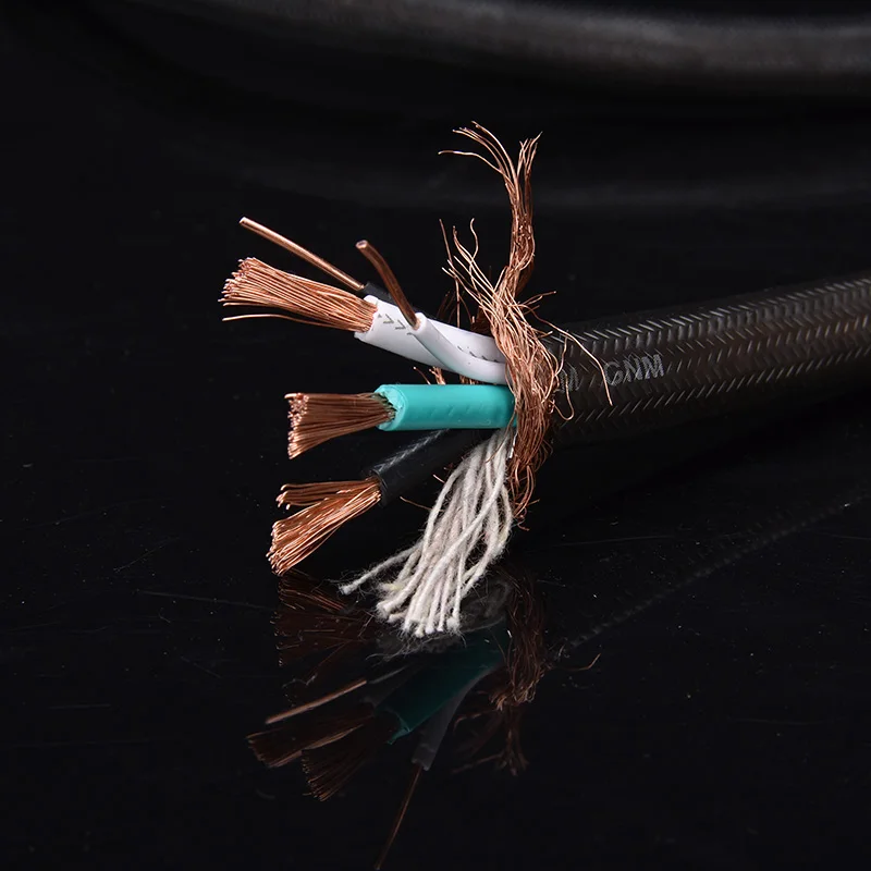 Шнур питания: однокристальный медный тепловой шнур питания усилителя мощности
Шнур питания: однокристальный медный тепловой шнур питания усилителя мощности