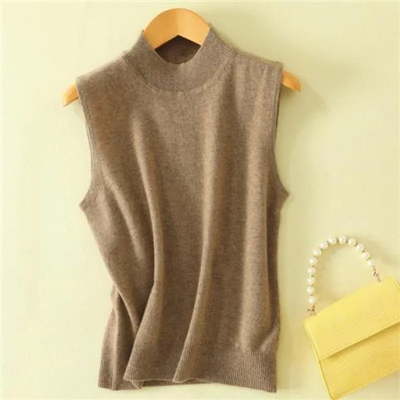 Spring and Summer 2024 New Tank Women's Commute Sleeveless Solid Color Half High Collar Loose Knitted Bottom Sweaters Vest Tops
Spring and Summer 2024 New Tank Women's Commute Sleeveless Solid Color Half High Collar Loose Knitted Bottom Sweaters Vest Tops