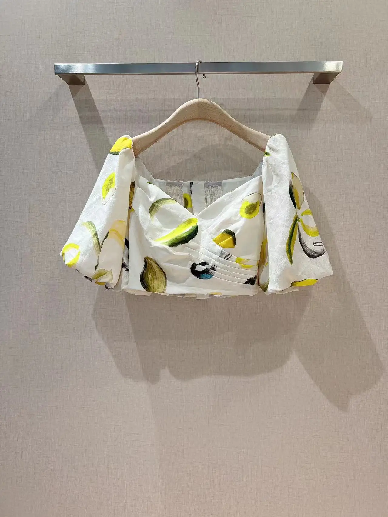 Fyion High Quality Women's Top Fashion Runway Print Short Blouse Vacation Summer 2022 New Blouse
Fyion High Quality Women's Top Fashion Runway Print Short Blouse Vacation Summer 2022 New Blouse