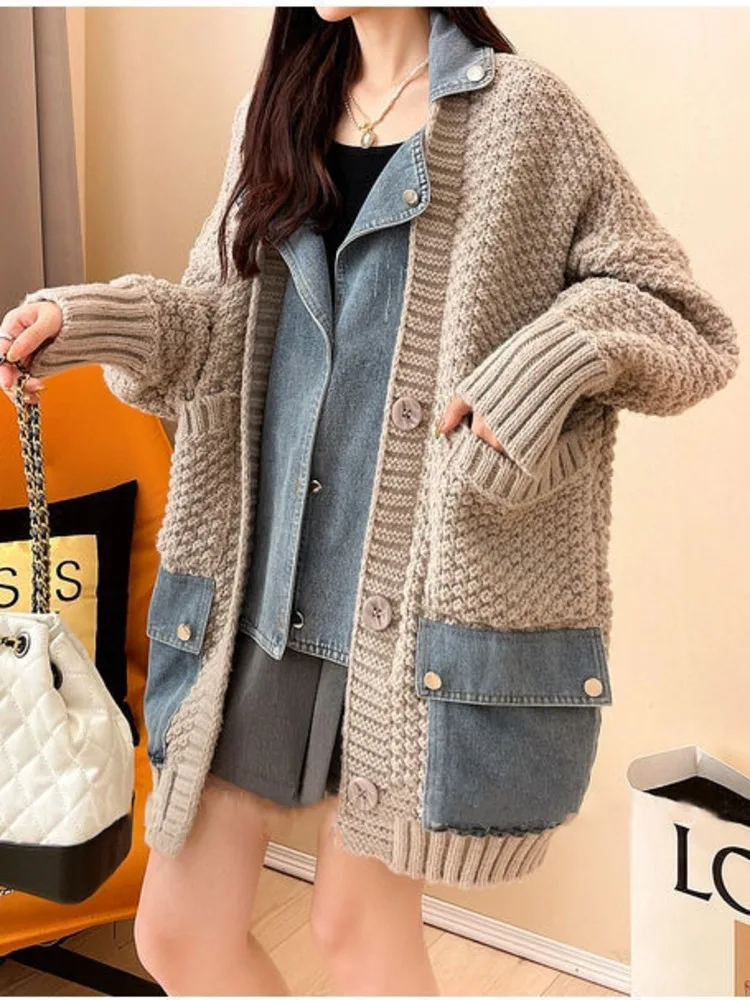 Chic Autumn Winter Denim Stitched Sweater Coat Women's Loose Thickened Knitted Patchwork Cardigan Top Women Outerwear
Chic Autumn Winter Denim Stitched Sweater Coat Women's Loose Thickened Knitted Patchwork Cardigan Top Women Outerwear