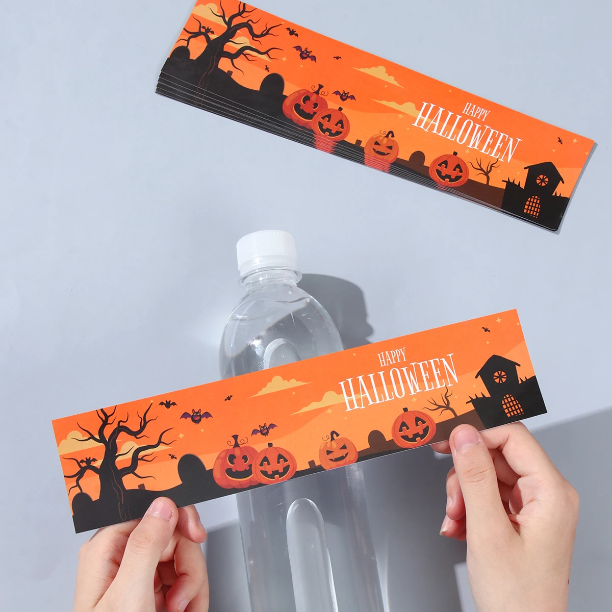 10/24pcs Pumpkin Ghost Water Bottle Sticker Plastic Bottle Sticker Halloween Decoration 2024 Halloween Party Home Decor Supplies
10/24pcs Pumpkin Ghost Water Bottle Sticker Plastic Bottle Sticker Halloween Decoration 2024 Halloween Party Home Decor Supplies