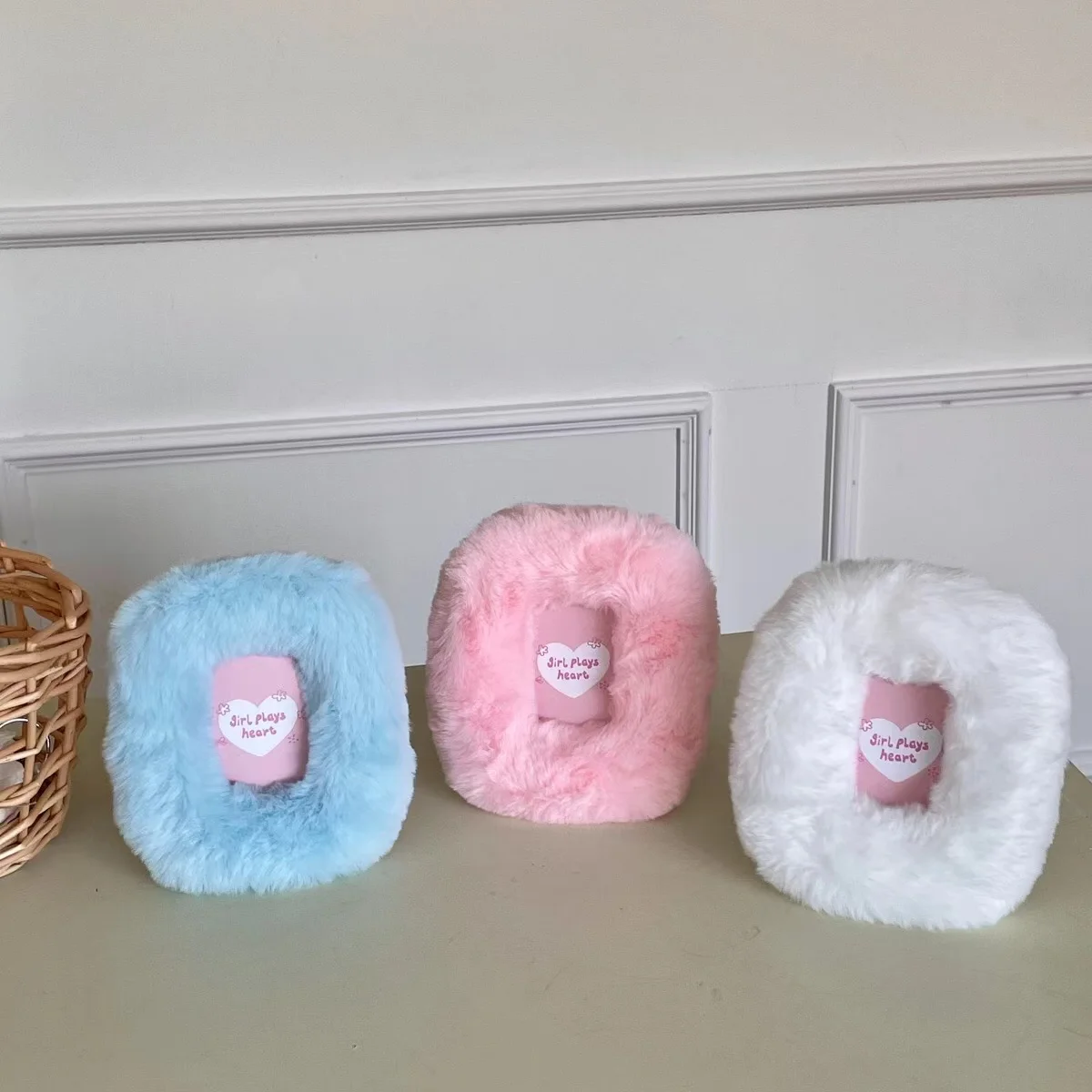 Kawaii original Cute Soft Plush Kpop Frame table Photocard Holder Card Holder 3 inch idol display stand School Stationery
Kawaii original Cute Soft Plush Kpop Frame table Photocard Holder Card Holder 3 inch idol display stand School Stationery