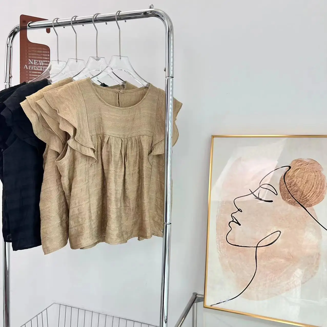 Women's Clothing Sweet Ruffles Patchwork Blouse Summer Fashion Solid Color All-match Casual O-Neck Korean Loose Shirring Shirt
Women's Clothing Sweet Ruffles Patchwork Blouse Summer Fashion Solid Color All-match Casual O-Neck Korean Loose Shirring Shirt