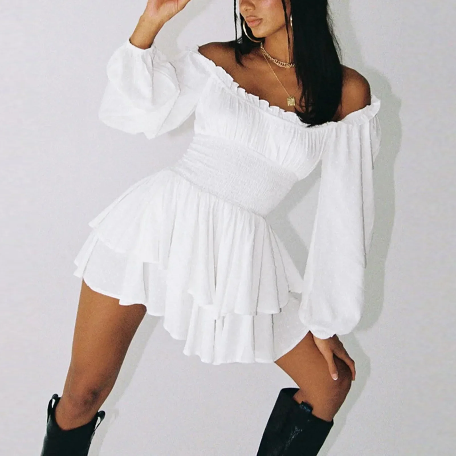 Summer Women's Pleated Dress Off Shoulder Slash Neck Long Sleeve Casual Ruffle Jumpsuit French Shorts Hot Sale Ladies Playsuits
Summer Women's Pleated Dress Off Shoulder Slash Neck Long Sleeve Casual Ruffle Jumpsuit French Shorts Hot Sale Ladies Playsuits