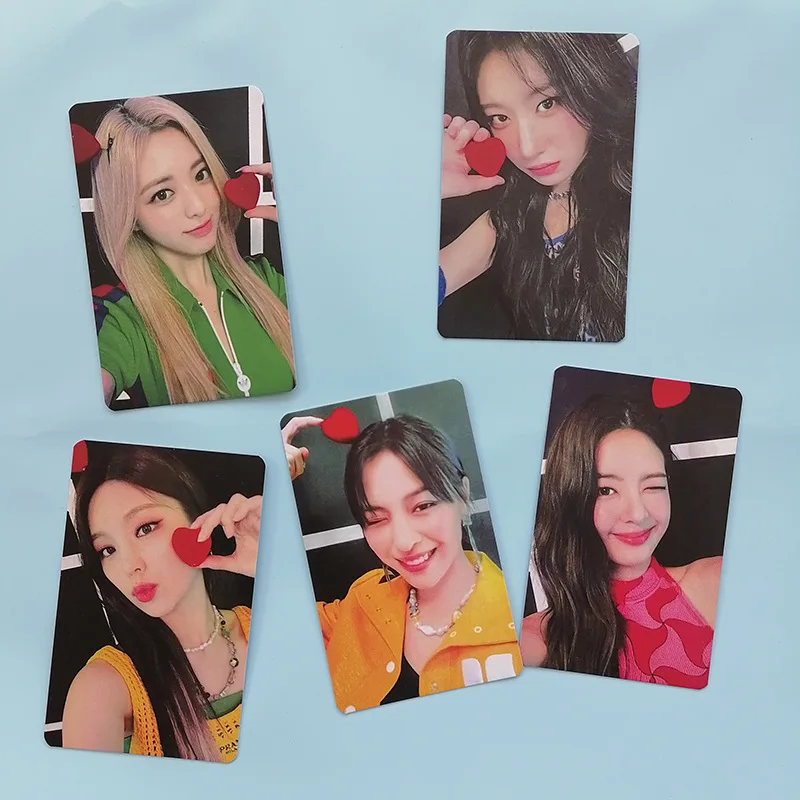 5PCS/Set KPOP ITZY CHECKMATE Photocards Double-Sided Selfie LOMO Cards YeJi RyuJin YUNA LIA ChaerYeong MIDZY Fans Collections
5PCS/Set KPOP ITZY CHECKMATE Photocards Double-Sided Selfie LOMO Cards YeJi RyuJin YUNA LIA ChaerYeong MIDZY Fans Collections