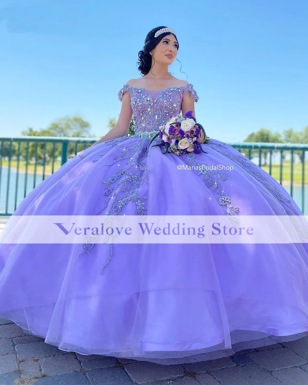 Блестящие сиреневые платья для Quinceanera, платья с бусинами и кристаллами 15 лет, милые наряды на день рождения 16, размер на заказ
Блестящие сиреневые платья для Quinceanera, платья с бусинами и кристаллами 15 лет, милые наряды на день рождения 16, размер на заказ