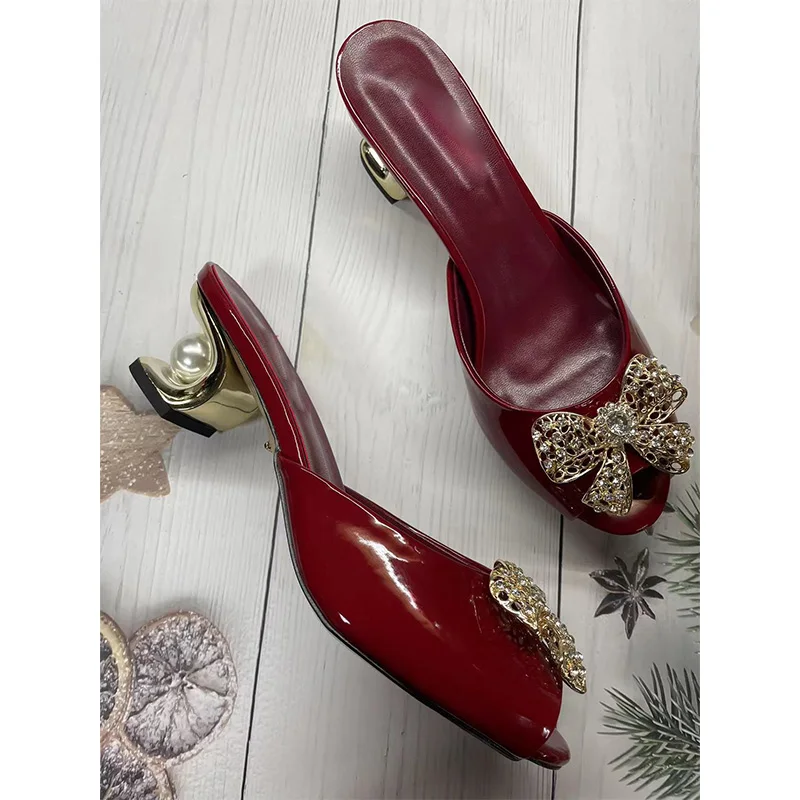 Summer 2024 New Fashion Sexy Medium Heel Stiletto Rhinestone Sandals Women's Bow Fishbill Sandals
Summer 2024 New Fashion Sexy Medium Heel Stiletto Rhinestone Sandals Women's Bow Fishbill Sandals