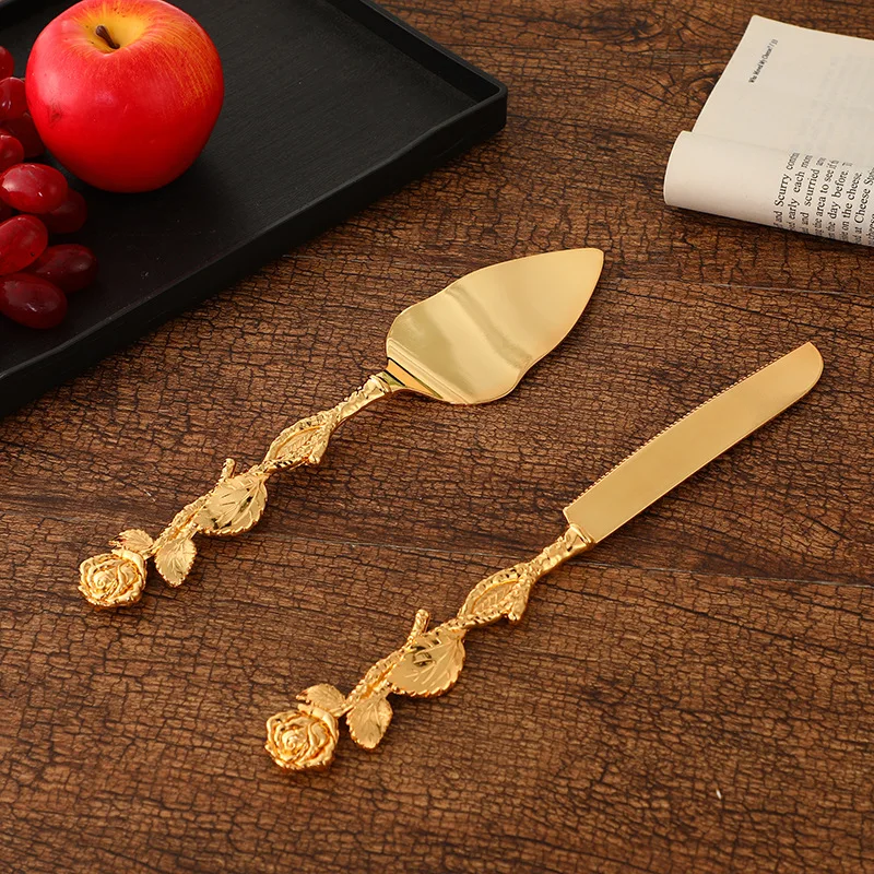 2pcs/set Rose Handle Cake Knife Spatula Bread Pizza Knife Dessert Pie Fondant Divider Cutter Spatula European-style Baking Tools
2pcs/set Rose Handle Cake Knife Spatula Bread Pizza Knife Dessert Pie Fondant Divider Cutter Spatula European-style Baking Tools