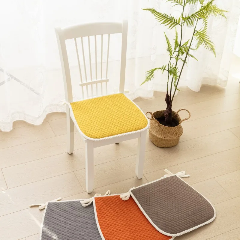 Thickened All-season Universal Seat Cushion, Dining Chair Cushion, Long Sitting Fart Cushion, Student Anti Slip Seat Cushion
Thickened All-season Universal Seat Cushion, Dining Chair Cushion, Long Sitting Fart Cushion, Student Anti Slip Seat Cushion