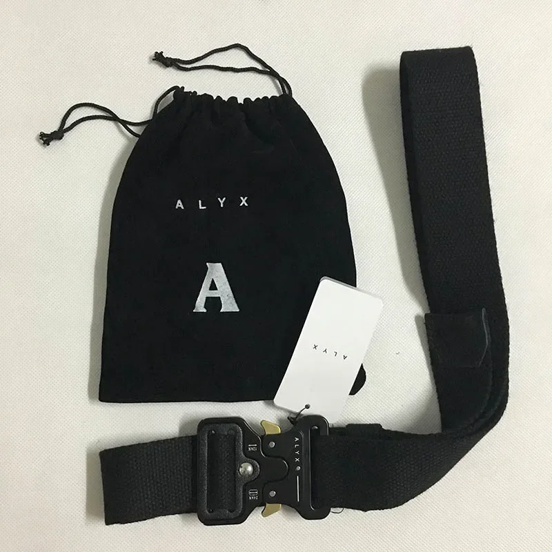 Rollercoaster ALYX Belt 128cm 1017 ALYX 9SM Fashion Safety Belt Men Women Black Metal Button Canvas Hip Hop ALYX Belt
Rollercoaster ALYX Belt 128cm 1017 ALYX 9SM Fashion Safety Belt Men Women Black Metal Button Canvas Hip Hop ALYX Belt