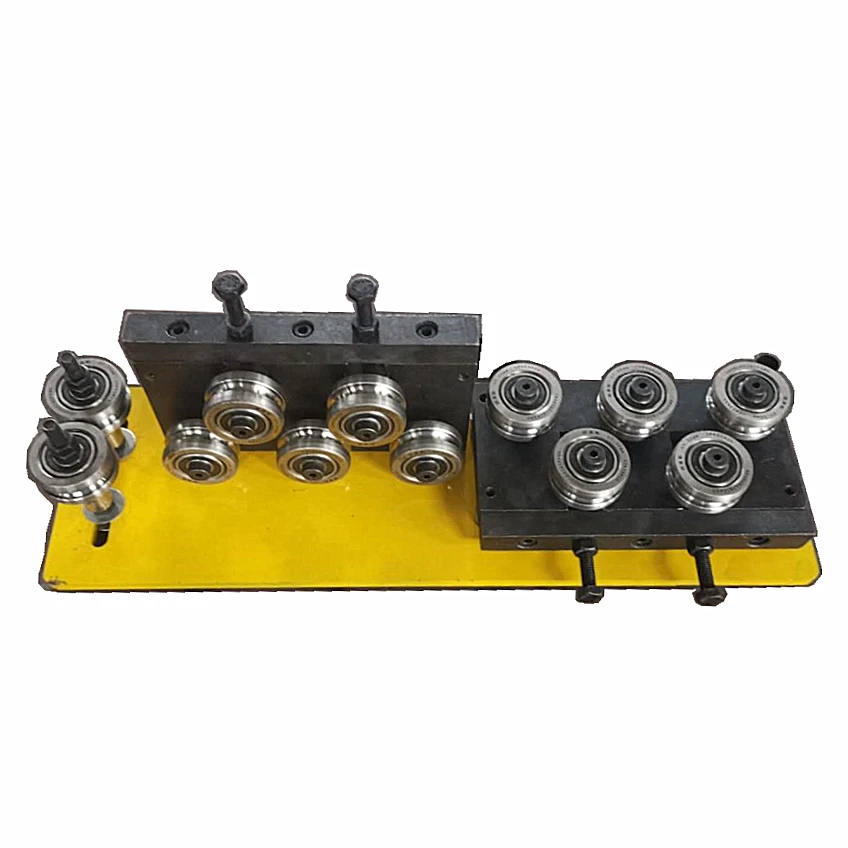 φ 42 mm Wire Diameter 3 - 7 mm Suitable 10/14 rollers Yellow Plate Knob Adjustment Large Wheel Wire straightening machine
φ 42 mm Wire Diameter 3 - 7 mm Suitable 10/14 rollers Yellow Plate Knob Adjustment Large Wheel Wire straightening machine