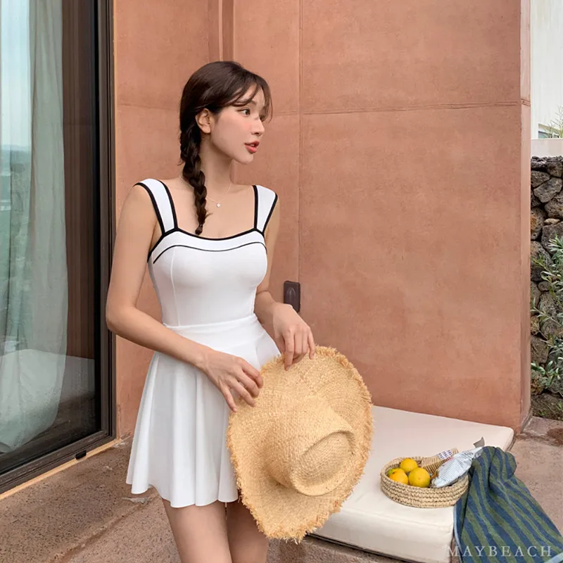 Korean Ins Style Fashion One Piece Swimsuit Women Black White High Waist Swimwears with Mini Skirt Beach Holiday Bathing Suit
Korean Ins Style Fashion One Piece Swimsuit Women Black White High Waist Swimwears with Mini Skirt Beach Holiday Bathing Suit