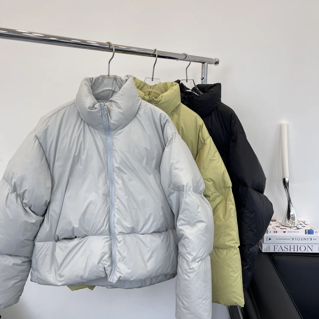 2023 Winter New Women's Clothing Solid Color Classic High Quality Bread Short down Jacket 1014
2023 Winter New Women's Clothing Solid Color Classic High Quality Bread Short down Jacket 1014