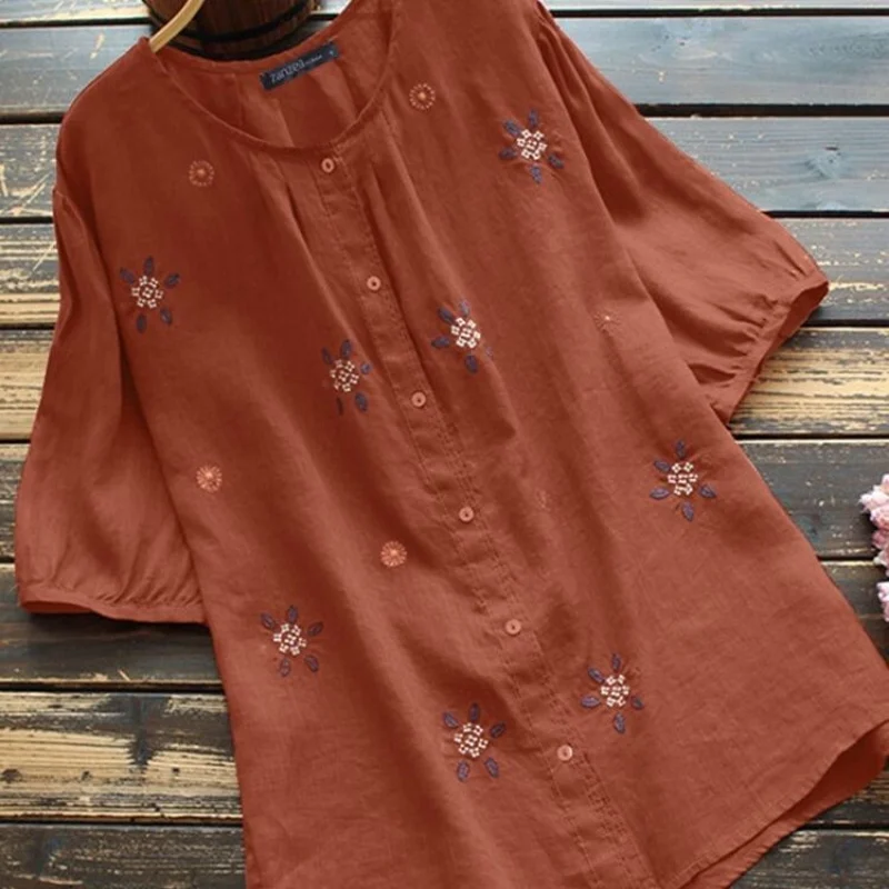 

Fashionable Summer Top Women's Embroidered Shirt Flower Powder Blusher Women's Short Sleeve Neutral Casual Button Loose Shirt