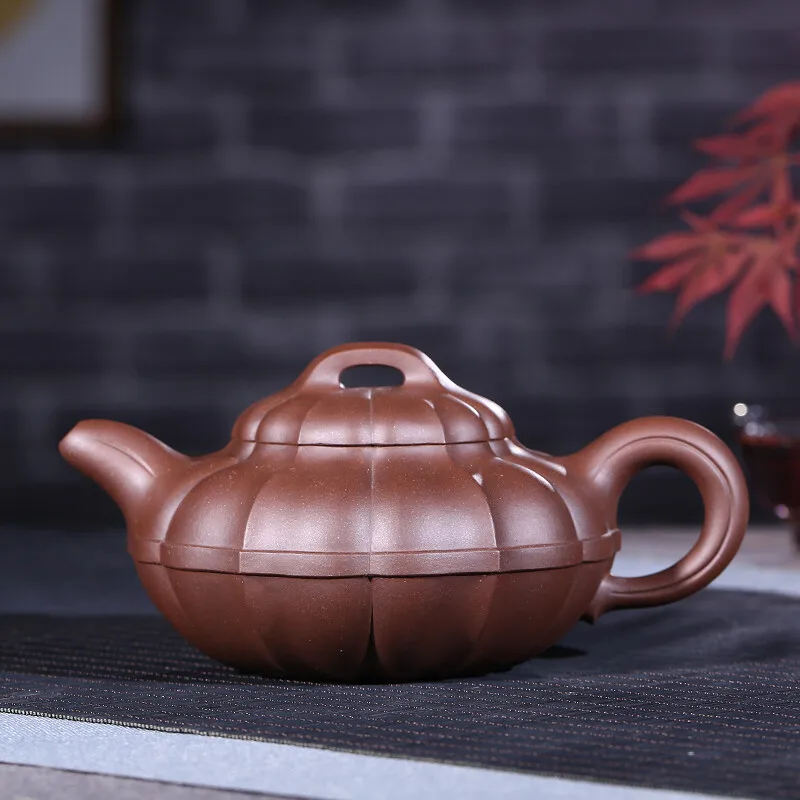 Yin Fragrant Tea Yixing Purple Clay Pot Famous Dong Lei Chunquan Handmade Pot Household Teapot Tea Set Raw Ore Purple Clay Line
Yin Fragrant Tea Yixing Purple Clay Pot Famous Dong Lei Chunquan Handmade Pot Household Teapot Tea Set Raw Ore Purple Clay Line