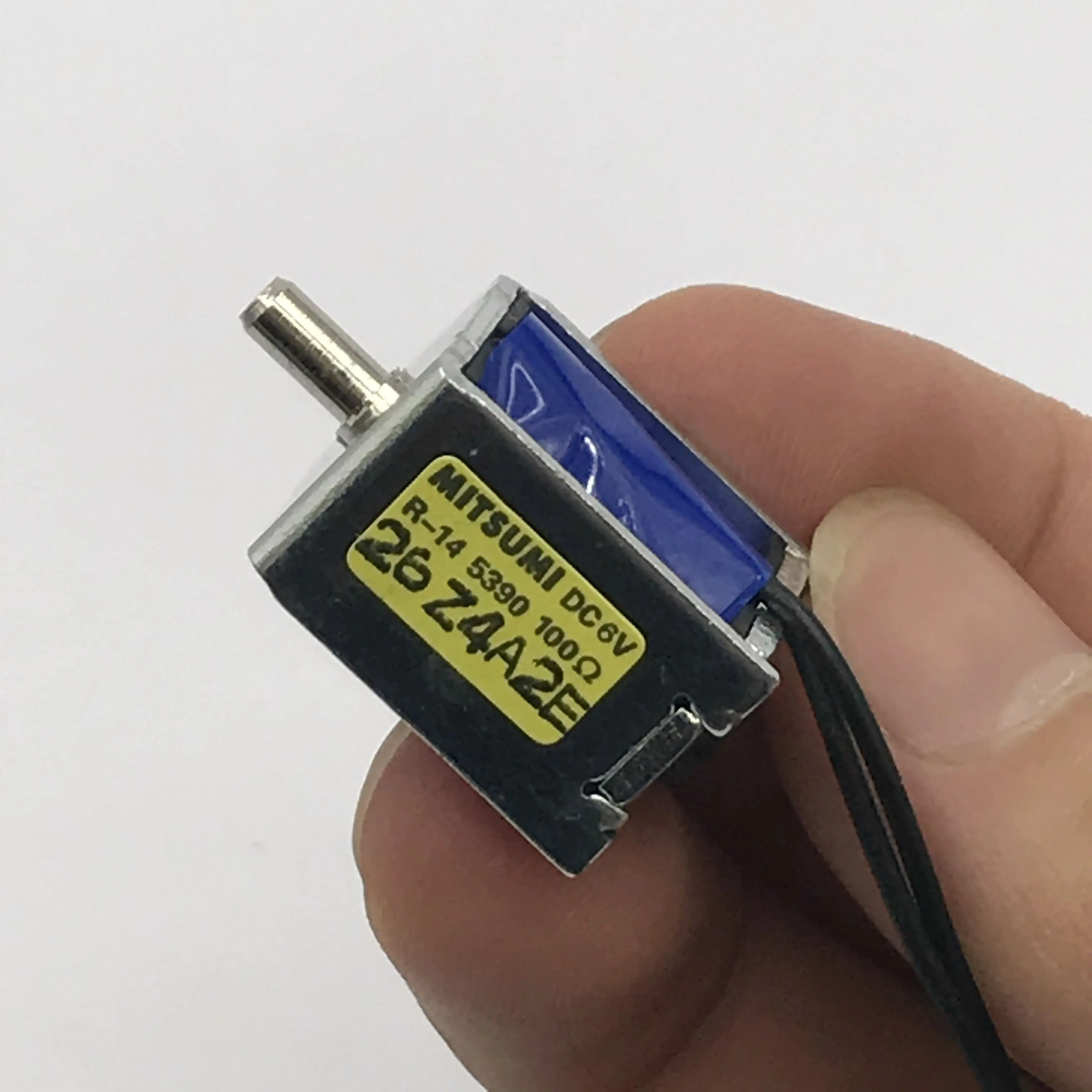 Миниатюрный электромагнитный клапан MITSUMI DC 6 в, нормально открытый пневматический клапан N/O для электронного сфигмоманометра
Миниатюрный электромагнитный клапан MITSUMI DC 6 в, нормально открытый пневматический клапан N/O для электронного сфигмоманометра