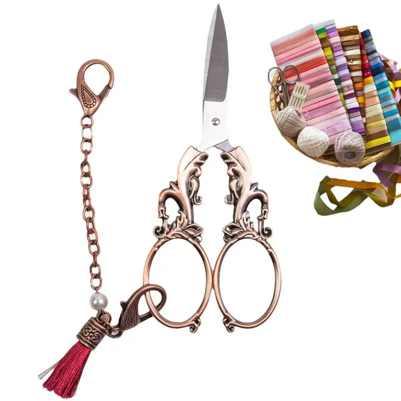 Винтажные Ножницы для вышивки, винтажные европейские ножницы, ретро европейские ножницы для вязания крючком в европейском стиле с цепочкой, инструмент «сделай сам» для художественной работы
Винтажные Ножницы для вышивки, винтажные европейские ножницы, ретро европейские ножницы для вязания крючком в европейском стиле с цепочкой, инструмент «сделай сам» для художественной работы
