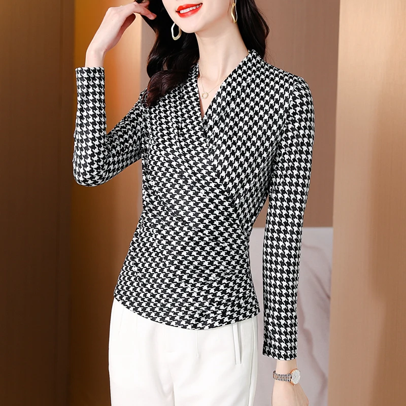 M-5XL Autumn Crossed V-neck Mesh T Shirts Lady Long Sleeve Elastic Houndstooth Tops Tees Female Classic Plaid Slim T-Shirt
M-5XL Autumn Crossed V-neck Mesh T Shirts Lady Long Sleeve Elastic Houndstooth Tops Tees Female Classic Plaid Slim T-Shirt