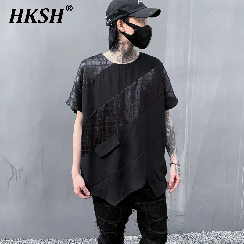 

HKSH Spring Summer New Dark Men's Tide Short Sleeve T-shirt Trendy Streetwear Chic O-Neck Patchwork Short Techwear Tees HK0152