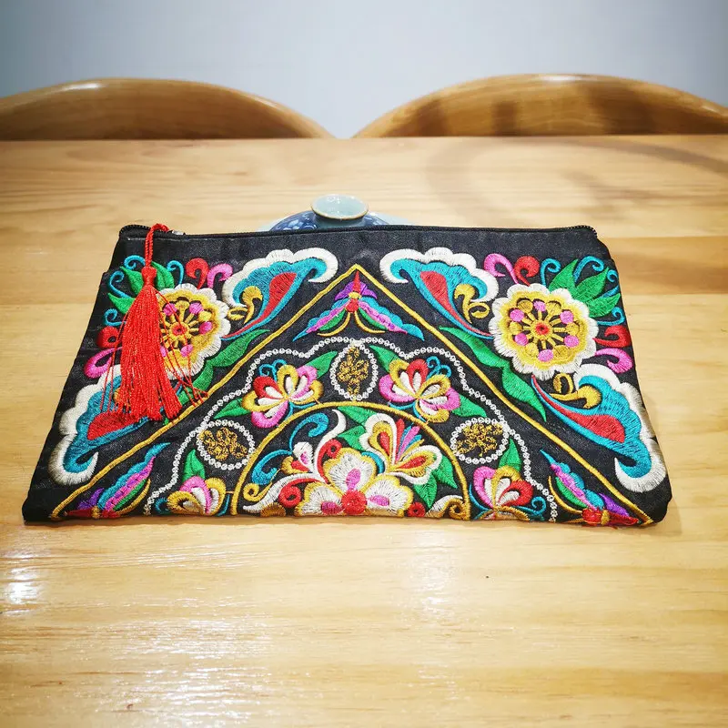 

Oriental Aesthetics Embroidery Purse Chinese Traditional Lucky Galsang Flower Pattern Stitchwork Hand Bag OOTD LOOK Accessories