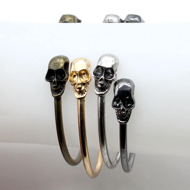 Fashion Vintage Punk Skull Opening Bangles Fashion Retro Gothic Bracelet Halloween Jewelry Party Gift For Women Men Party Favors
Fashion Vintage Punk Skull Opening Bangles Fashion Retro Gothic Bracelet Halloween Jewelry Party Gift For Women Men Party Favors
