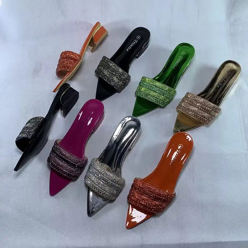 2024 New Sexy Pointed Open Toe High Heels Fashion Rhinestone Middle Heel One word Slippers Wearing Elegant Slippers for Women
2024 New Sexy Pointed Open Toe High Heels Fashion Rhinestone Middle Heel One word Slippers Wearing Elegant Slippers for Women